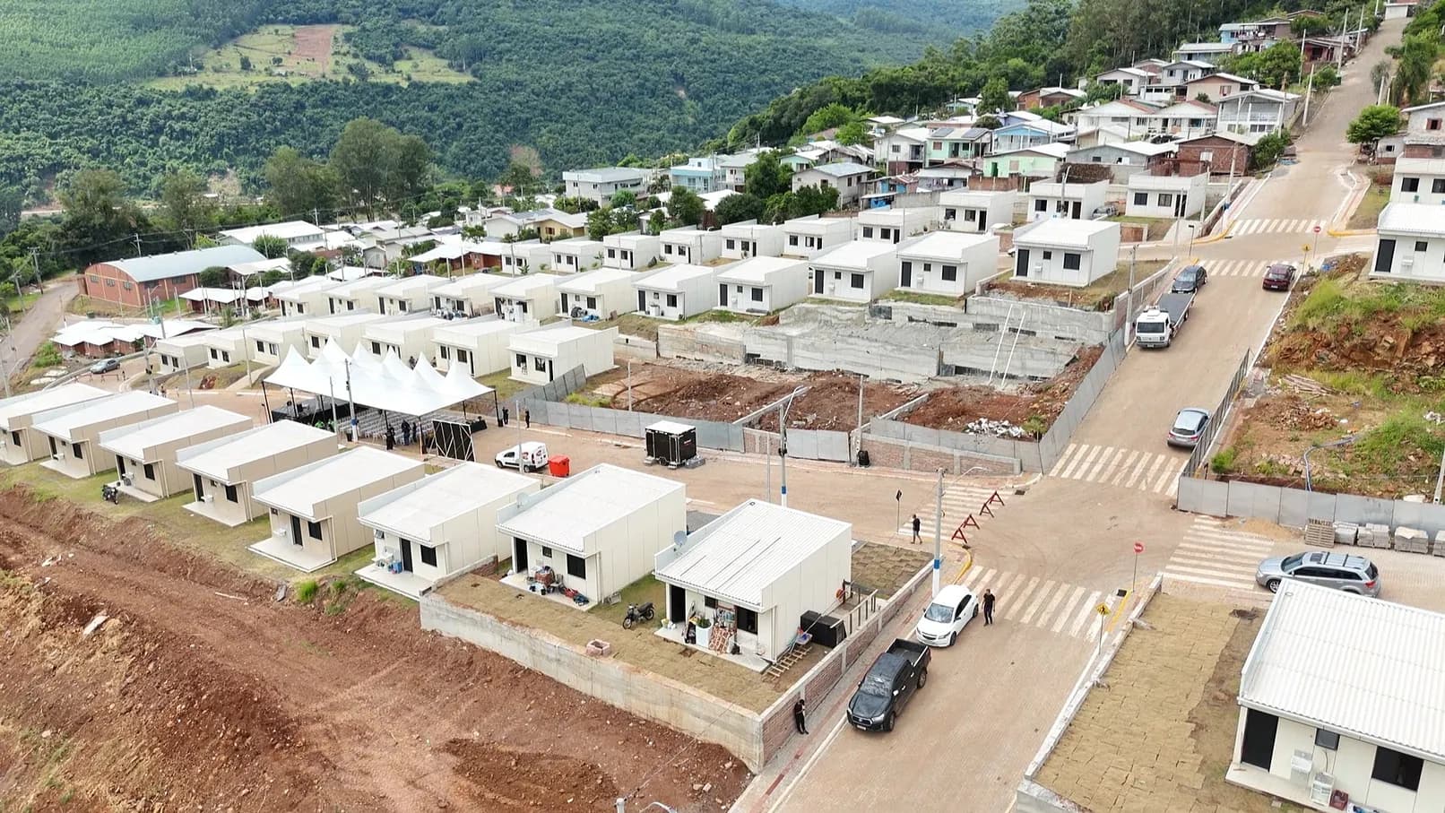 Vista aérea do loteamento de casas MCMV entregue em Muçum